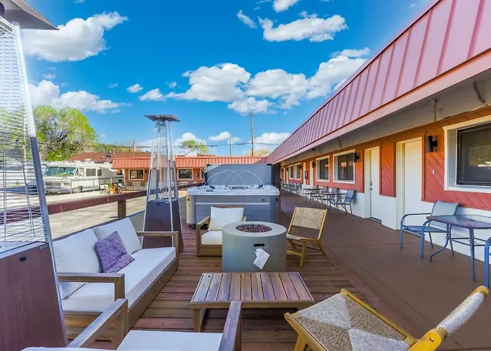 Highlander 12 Route 66 Escape Hotel Williams