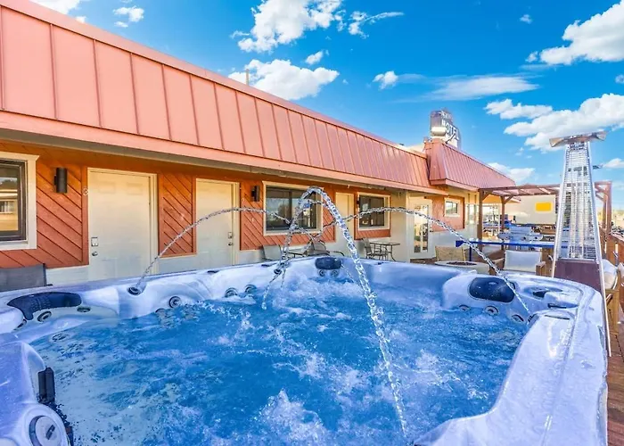 Hotel Highlander 12 Route 66 Escape *