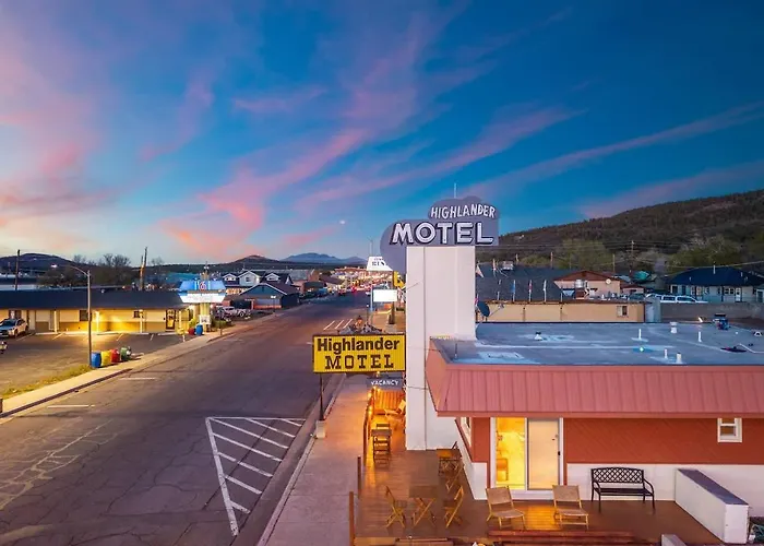 Highlander 12 Route 66 Escape Hotel